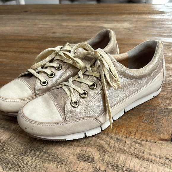 Paul Green Rose Gold and Pink leather Sneaker - Picture 3 of 11